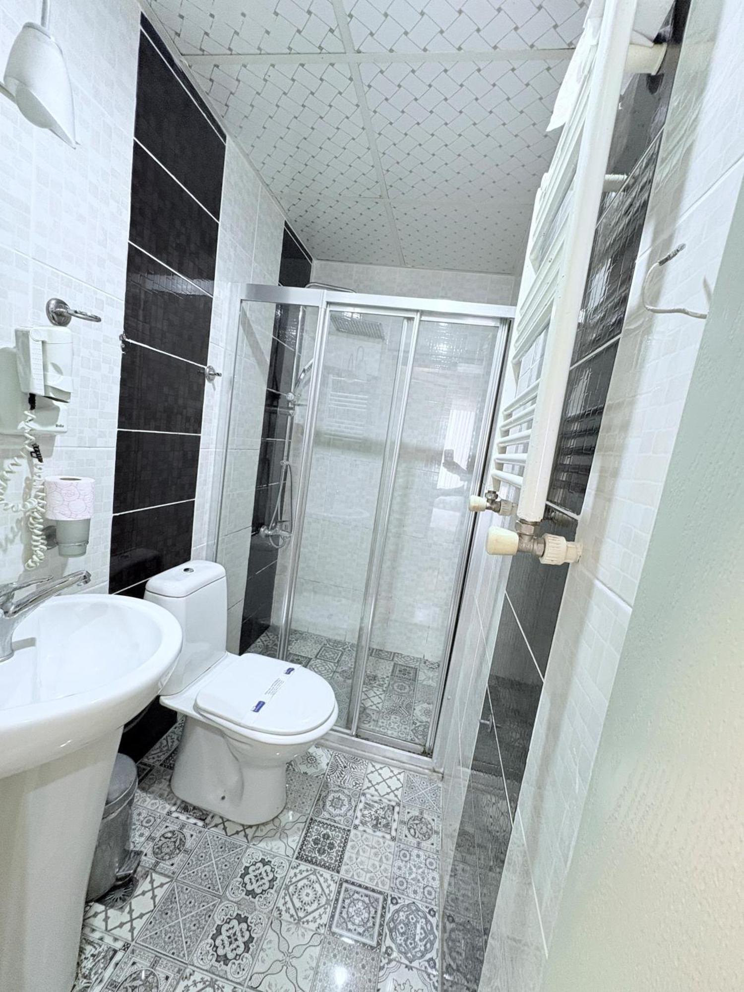 איסטמבול Grand Hurriyet Hotel מראה חיצוני תמונה